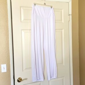 White pants size 2X.